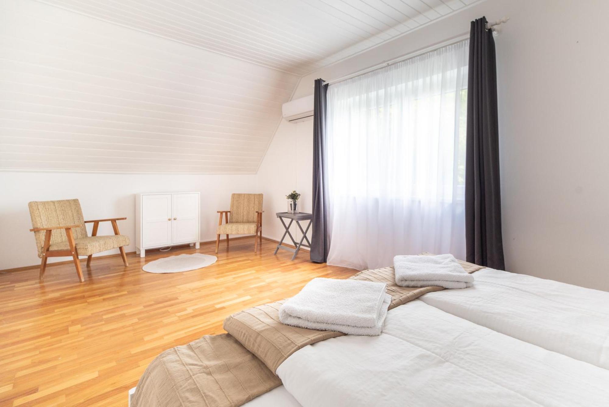 Jazmin Vendeghaz Villa Balatongyörök Buitenkant foto